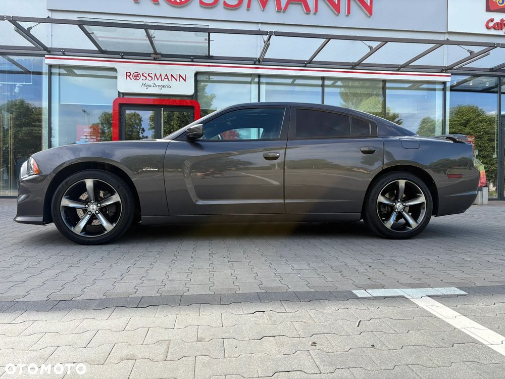 Dodge Charger 5.7 V8 RT - 5