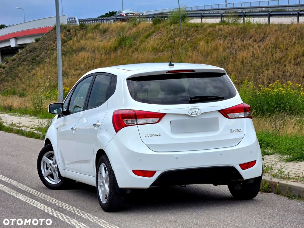 Hyundai ix20 1.6 BlueDrive Comfort - 12