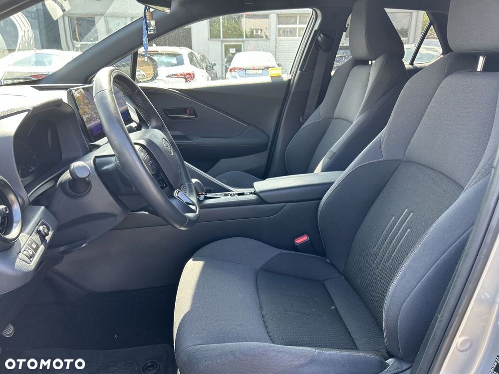 Toyota C-HR - 12