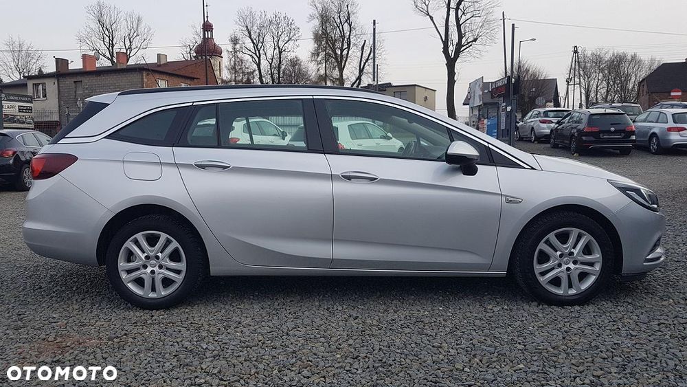 Opel Astra 1.6 CDTI Essentia - 6