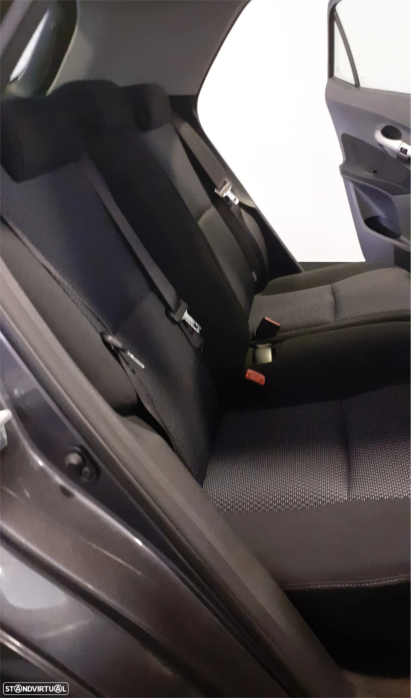 Toyota Auris 1.4 VVT-i AC - 13