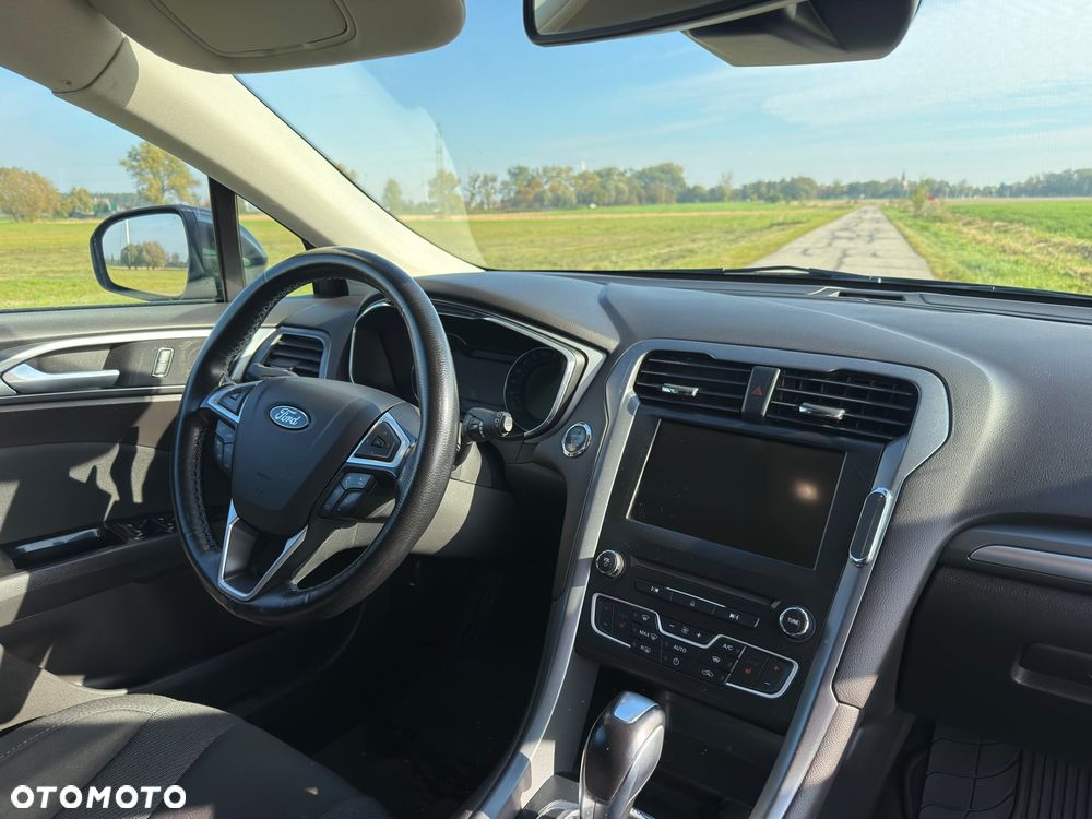 Ford Mondeo - 29