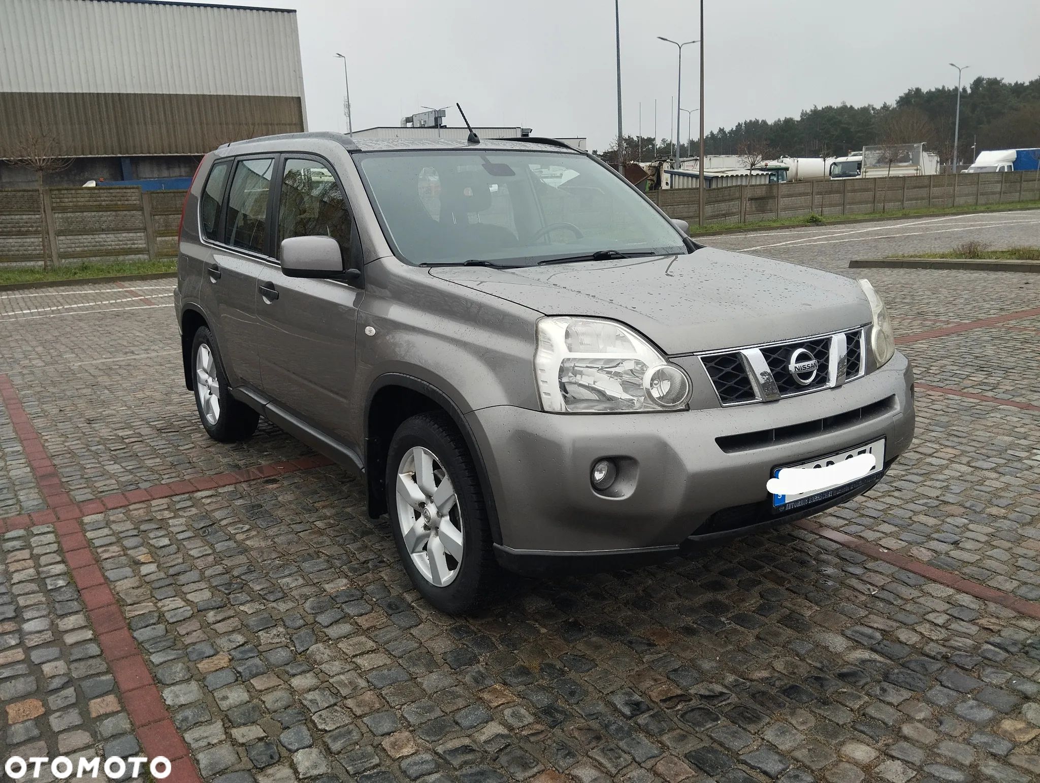 Nissan X-Trail 2.0 dCi 4x4 DPF Automatik Platinum - 1