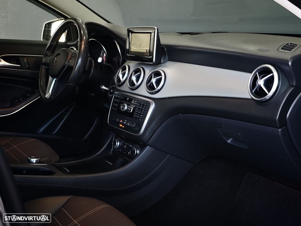 Mercedes-Benz GLA 200 (CDI) d 7G-DCT Urban - 43