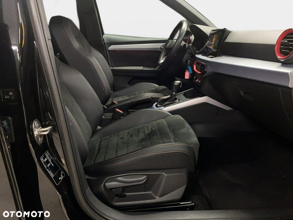 Seat Arona - 13