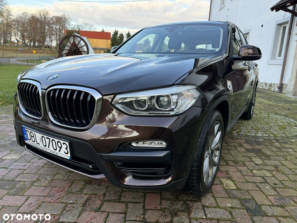 BMW X3 xDrive20i Advantage - 36