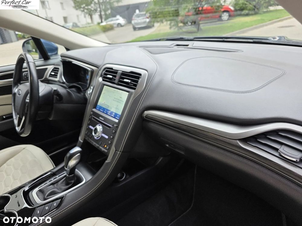 Ford Mondeo 2.0 Hybrid Vignale Plus - 11