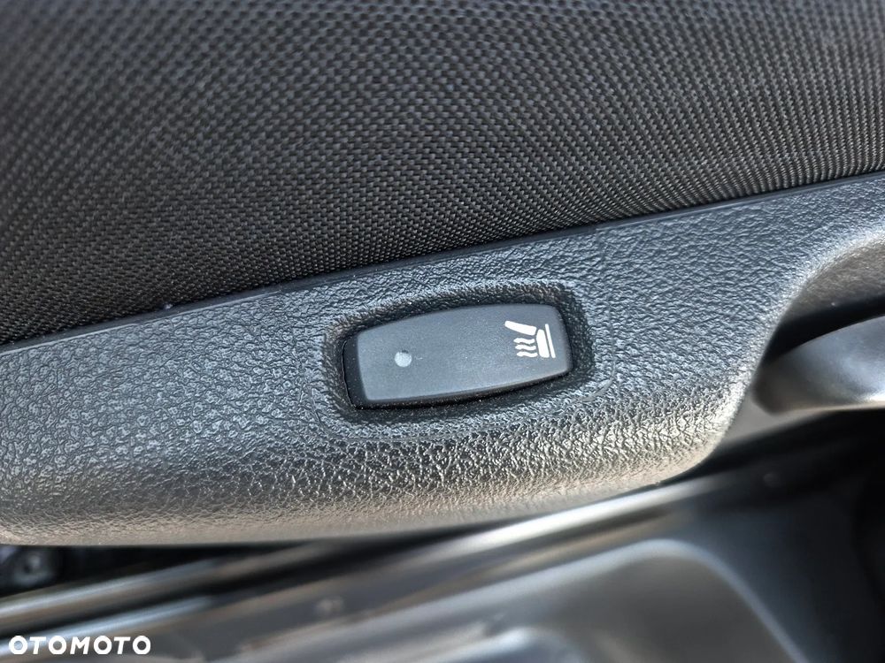 Renault Trafic FV23% Zabudowa warsztatowa Webasto - 18