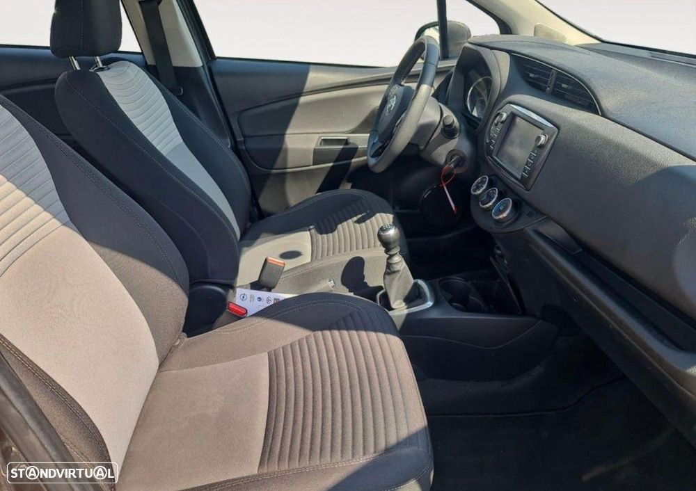 Toyota Yaris 1.0 VVT-i Exclusive - 14
