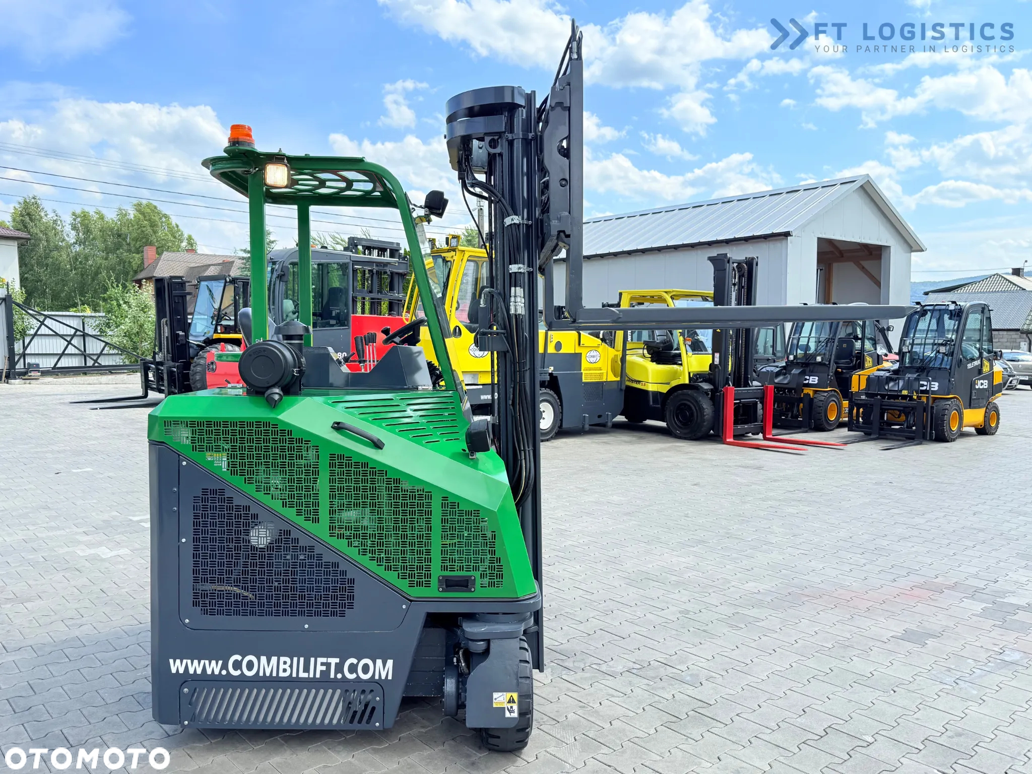 Combilift CB2500 / DIESEL / TRIPLEX / WYDŁY WYSUWNE / 5500MM / WOLNY SKOK / PRZESUW WIDEŁ / POZYCJONER / JAK NOWY - 27