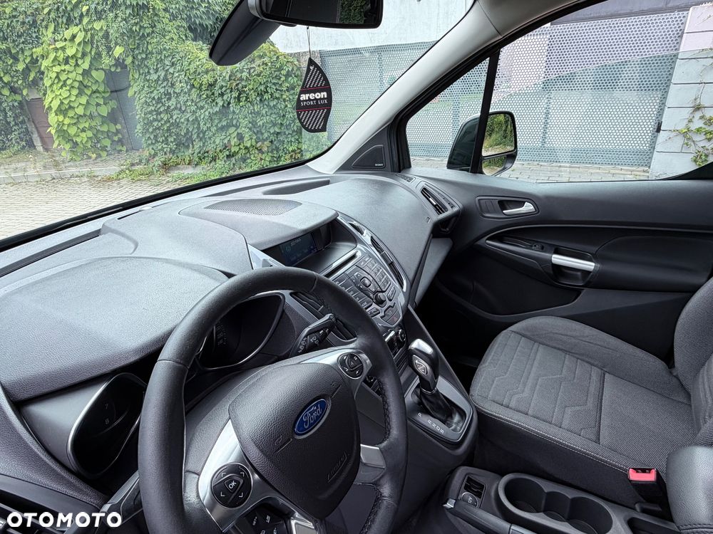 Ford Tourneo Connect 1.6 EcoBoost Titanium - 18