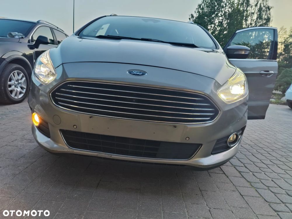 Ford S-Max 2.0 TDCi Titanium - 23