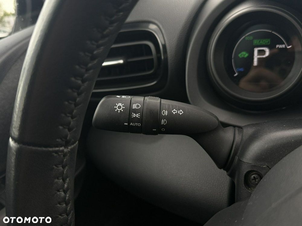Toyota Yaris Hybrid 1.5 Comfort - 21