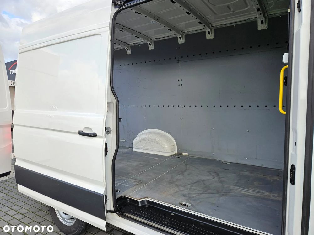 Volkswagen CRAFTER L2H2 2.0TDI 140KM - 17