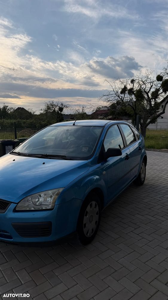 Ford Focus - 8