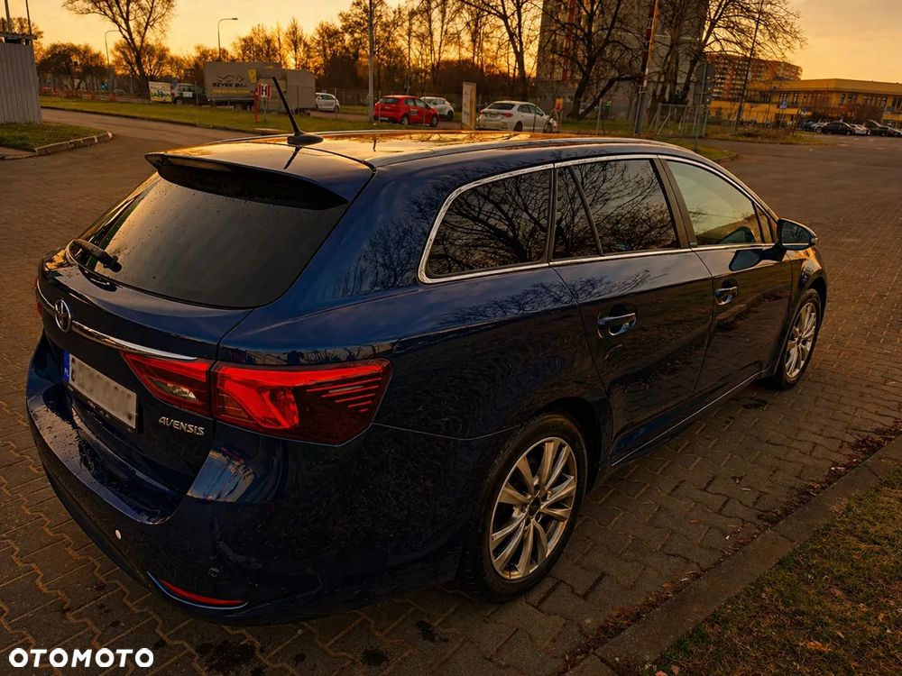 Toyota Avensis 2.0 D-4D Active Business - 4