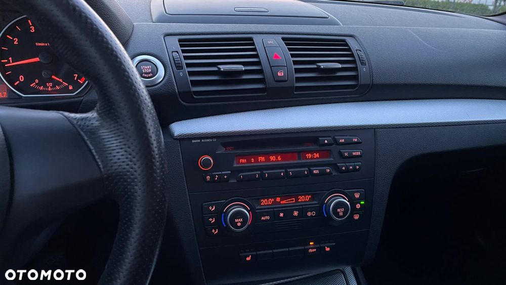 BMW Seria 1 116i - 13