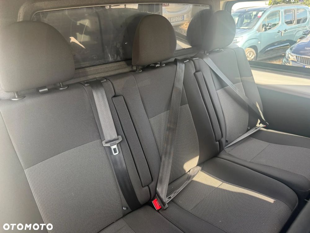Opel VIVARO brygadowy - 9
