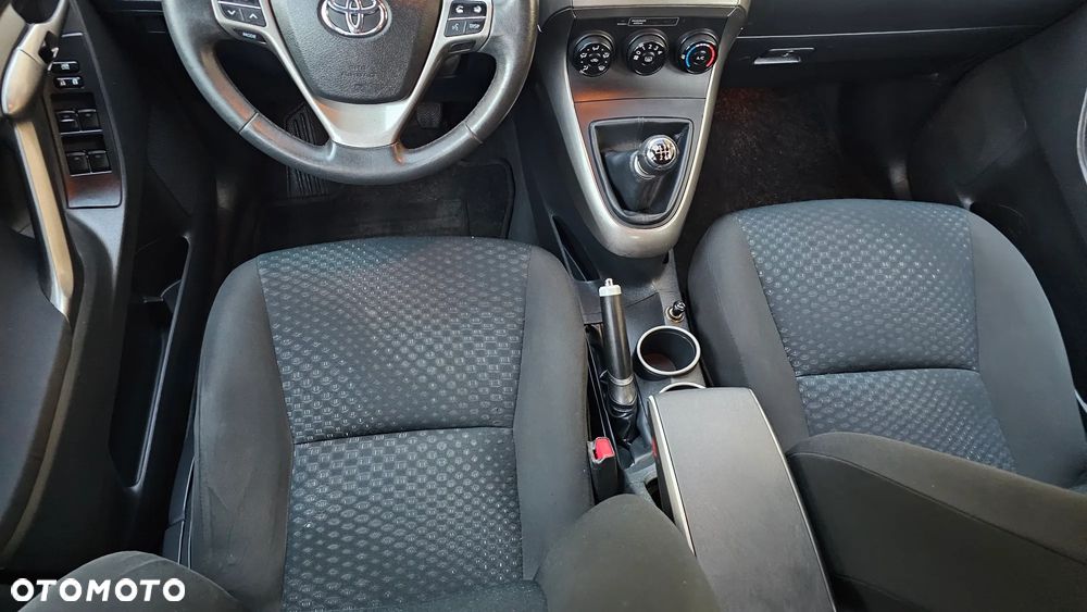 Toyota Verso 1.6 7-Sitzer Comfort - 34