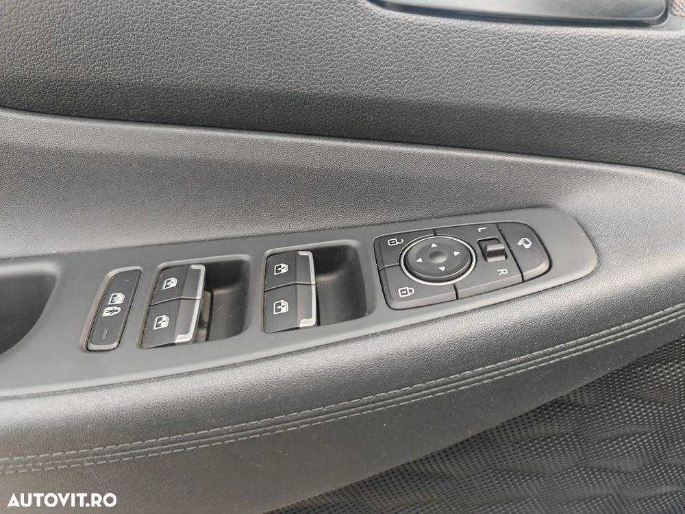 Hyundai Santa Fe - 11