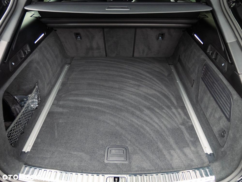 Audi S6 Avant - 32