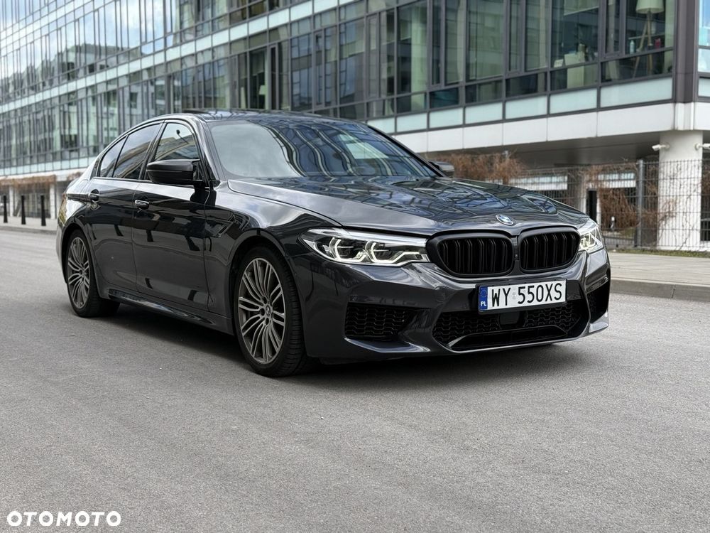 BMW Seria 5 M550i xDrive sport - 4