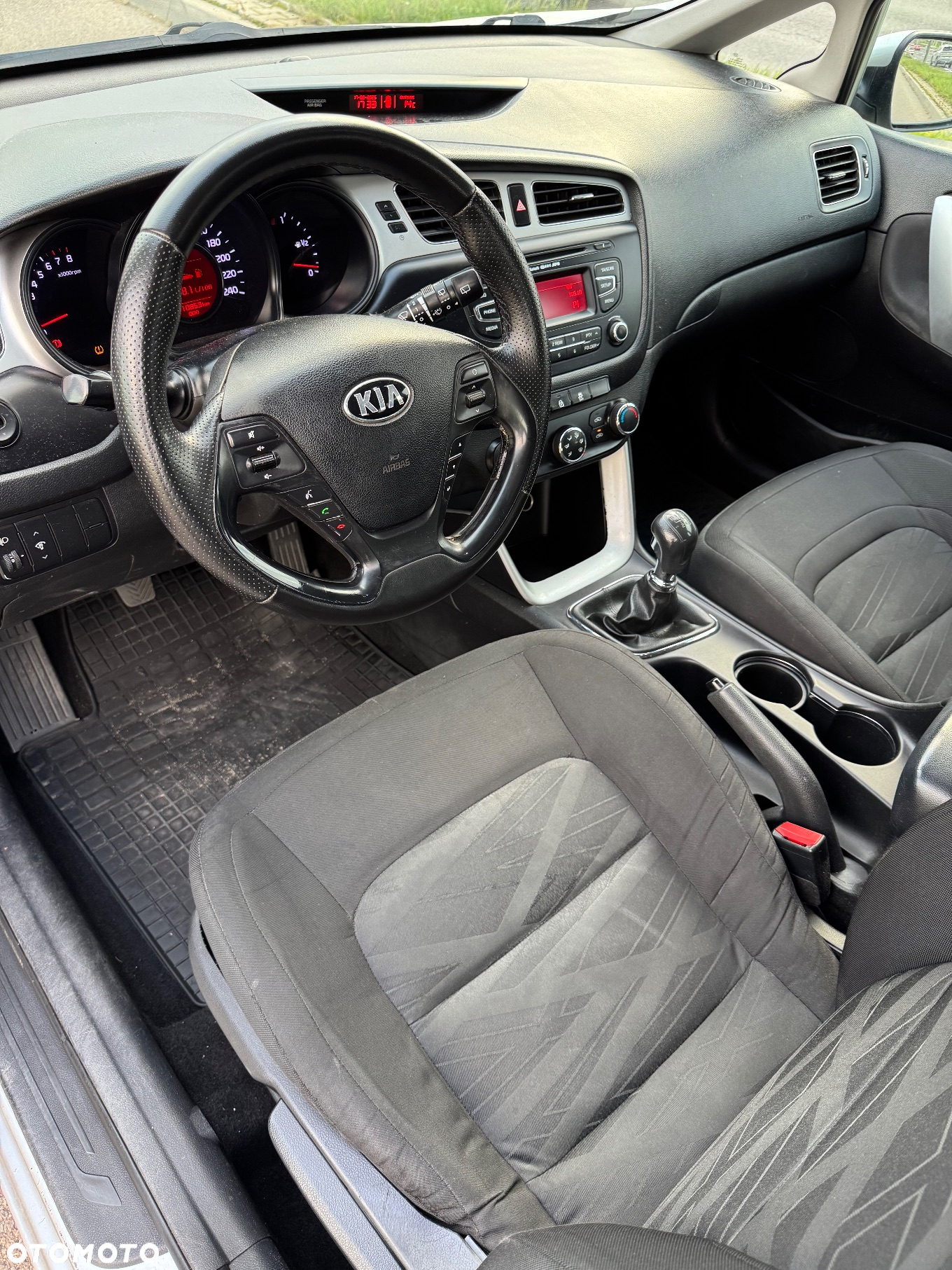 Kia Ceed Cee'd 1.6 GDI L - 6