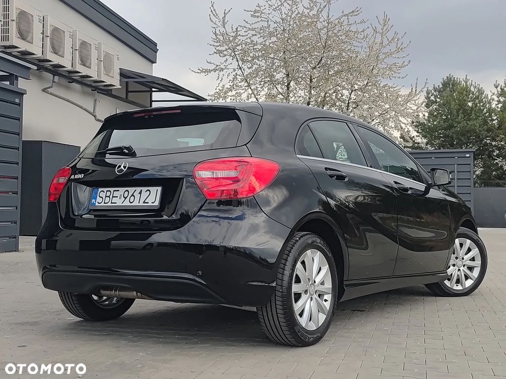 Mercedes-Benz Klasa A 180 (BlueEFFICIENCY) Style - 2