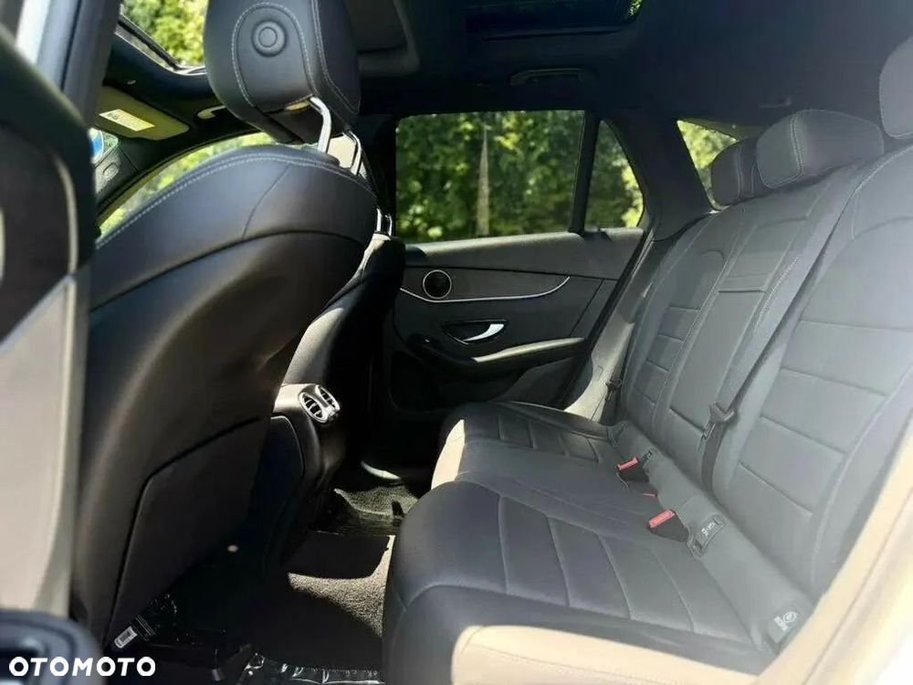 Mercedes-Benz GLC 200 4Matic 9G-TRONIC - 12