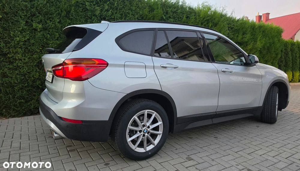 BMW X1 sDrive18d xLine - 18