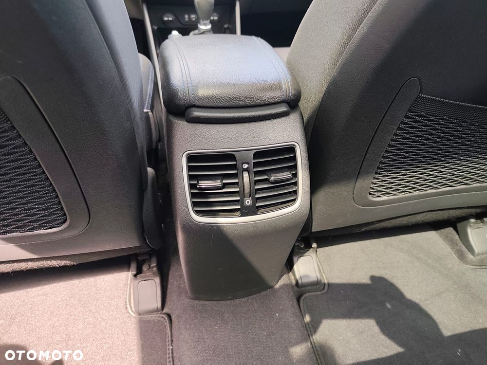 Hyundai Tucson - 16