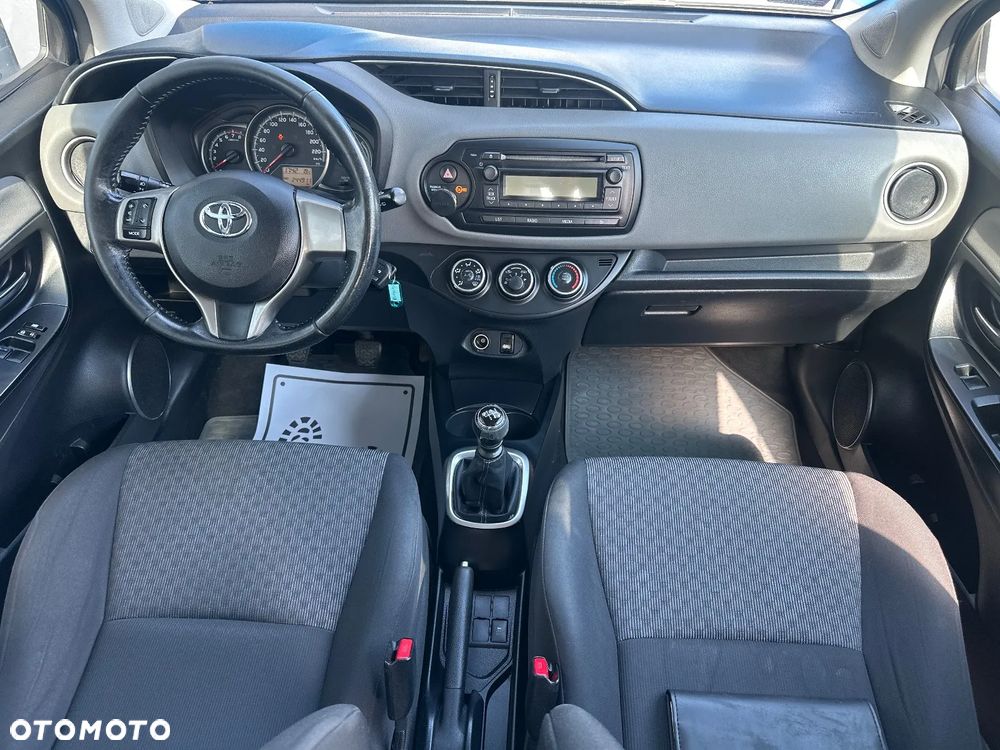 Toyota Yaris 1.33 Active - 30