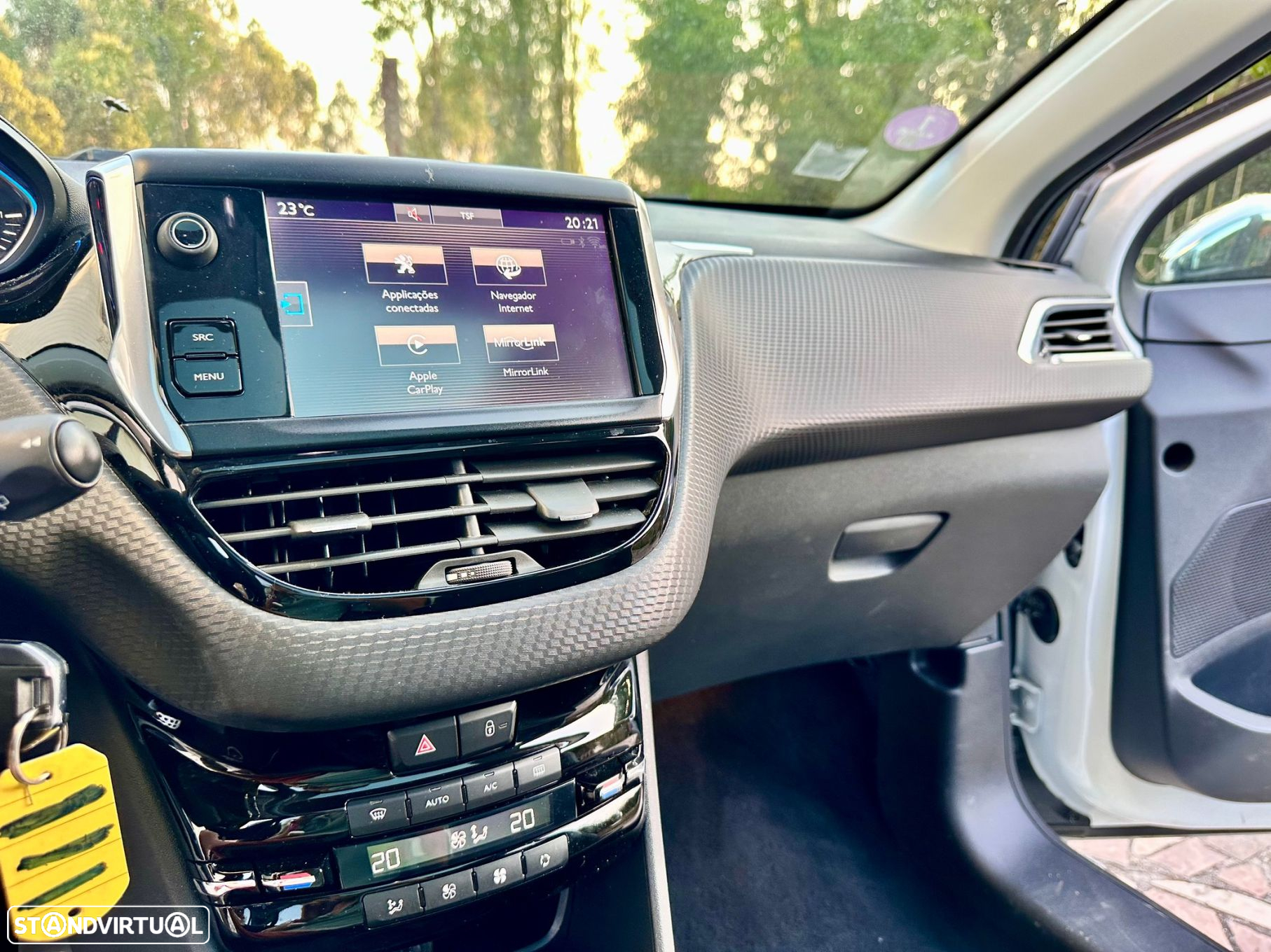 Peugeot 2008 1.2 PureTech Crossway - 24