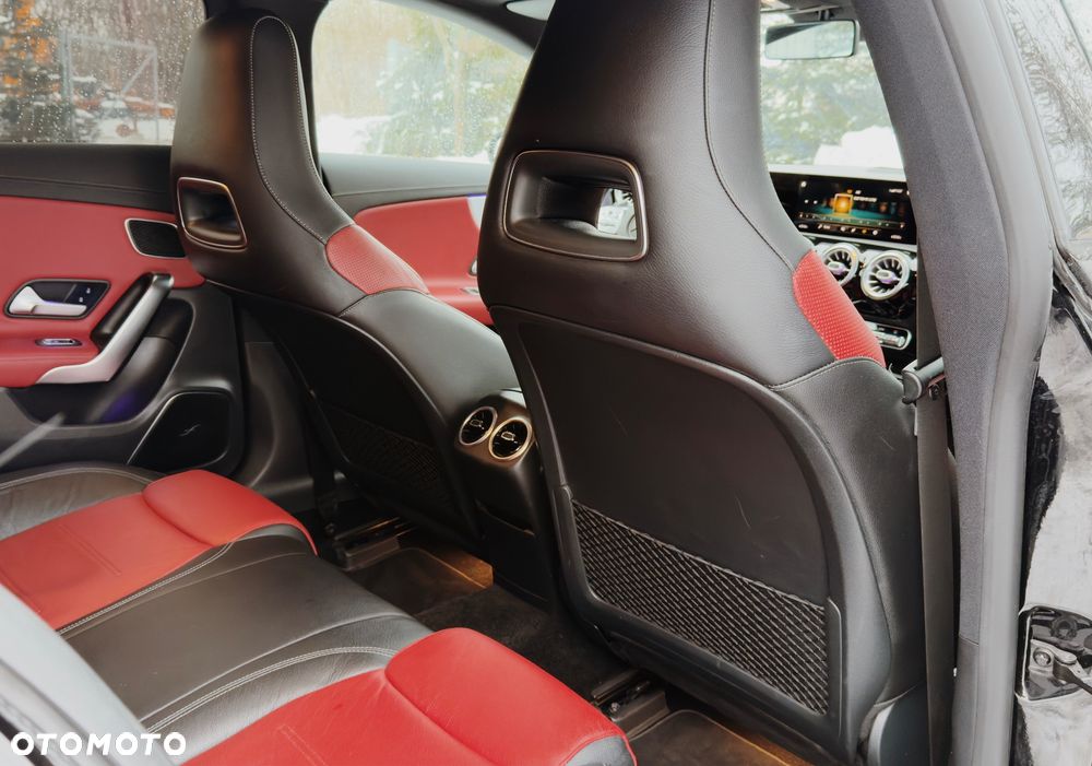 Mercedes-Benz CLA AMG 35 4Matic AMG Speedshift 7G-DCT - 15