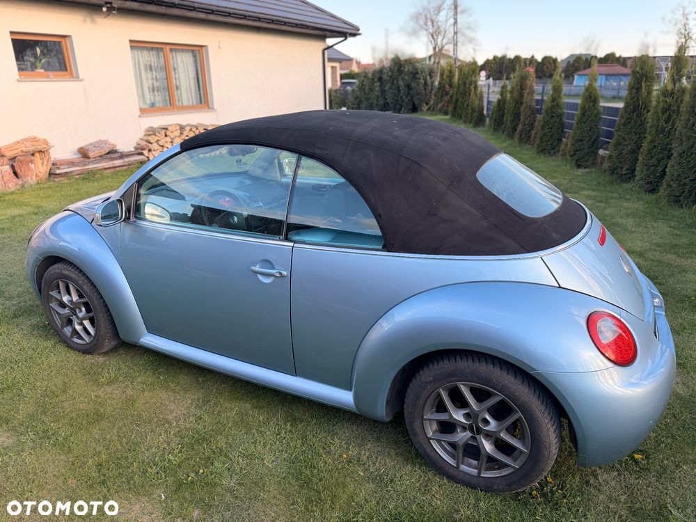 Volkswagen New Beetle 1.6 - 14