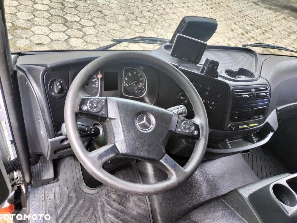 Mercedes-Benz ATEGO - 18