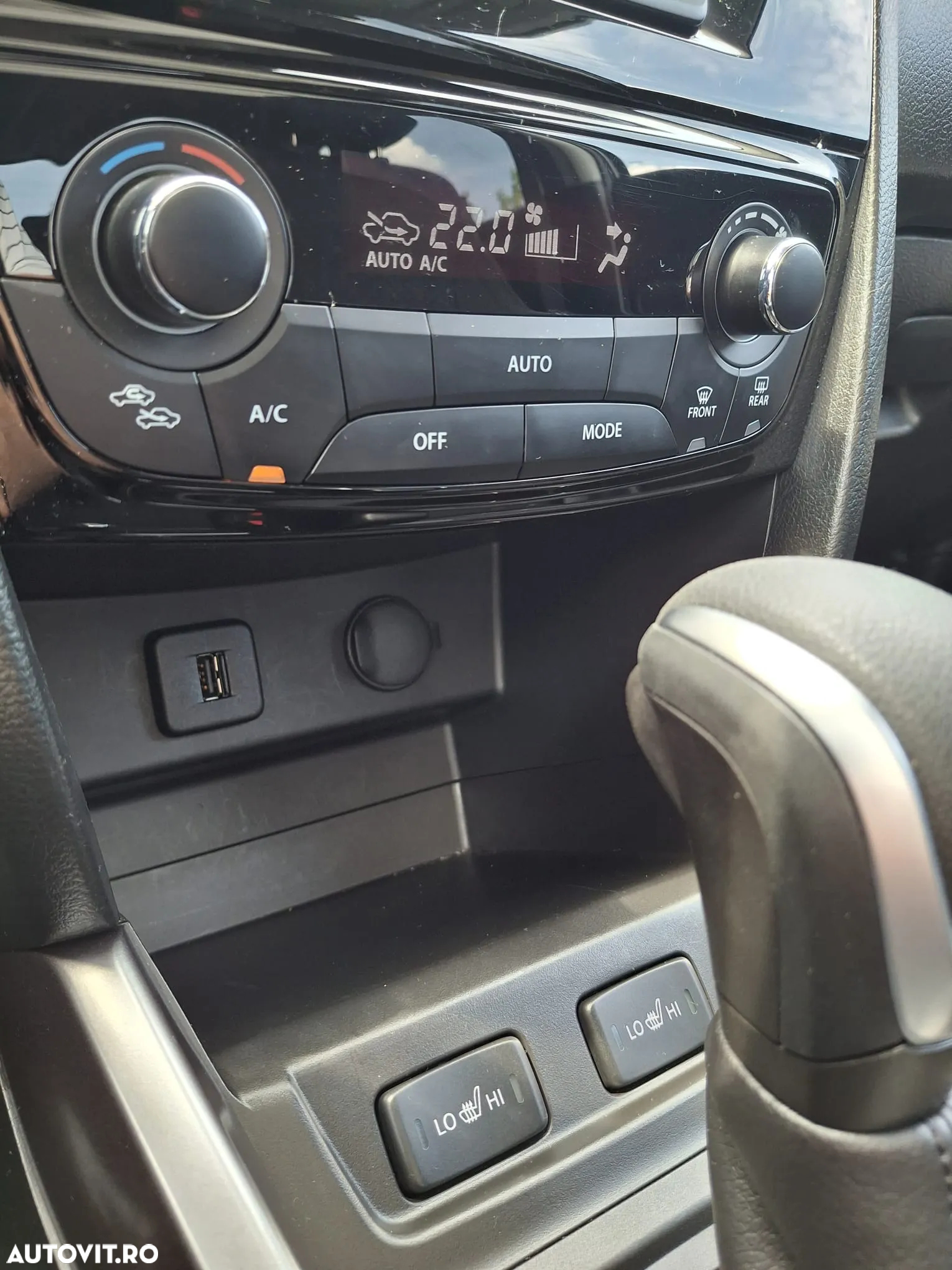 Suzuki Vitara 1.5 HEV Luxus - 25
