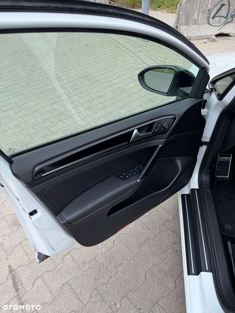 Volkswagen Golf 1.4 TSI BMT Highline DSG - 31