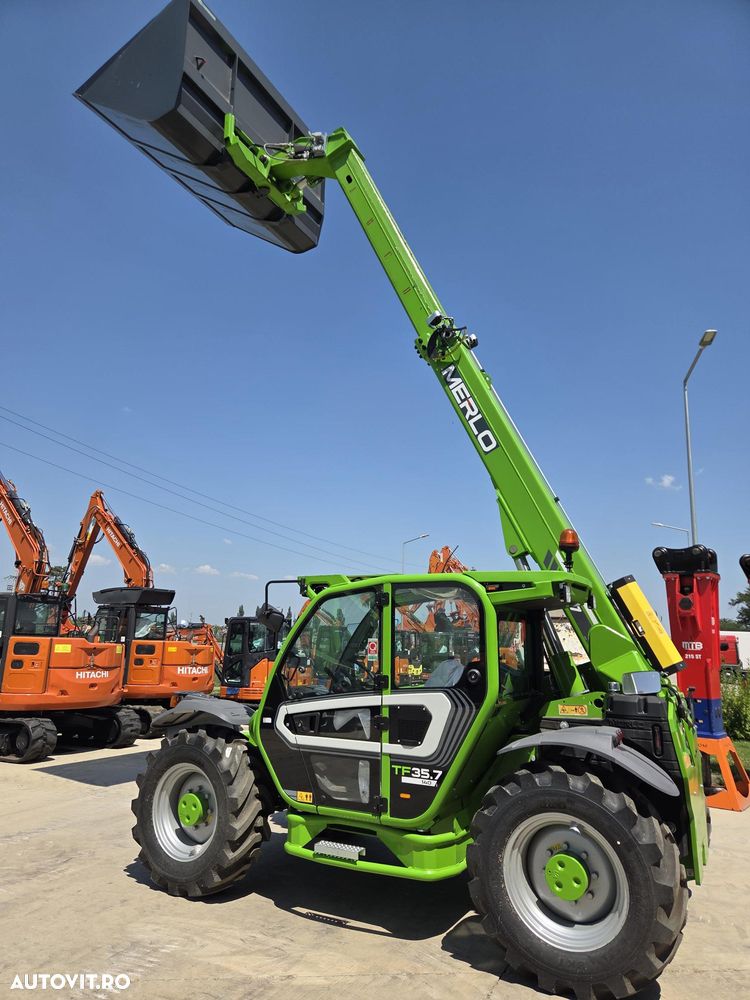 Merlo TF35.7-140, ridica 3,5t la 7m, motor Deutz 140CP, cupa si furci, transmisie 4x4, aer conditionat, Masa operatinala 6800kg, lungime 4,4m, latime 2,3m, produs in ITALIA, garantie 1 an, posibilitate leasing-PROMOTIE 81.900 EUR+Tva - 15