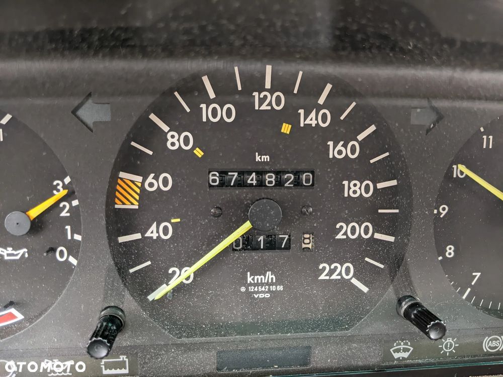 Mercedes-Benz W124 (1984-1993) - 21