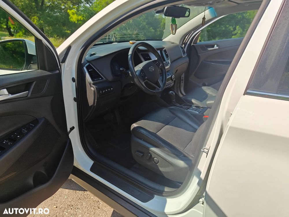Hyundai Tucson 2.0 CRDI 4WD 6AT Premium+ - 7