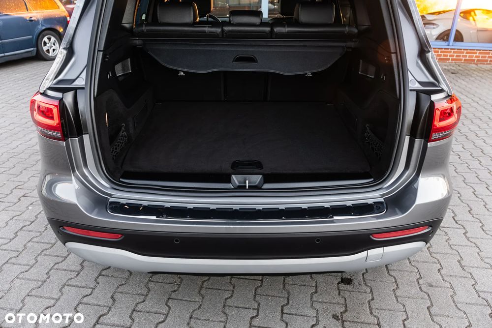 Mercedes-Benz GLB 200 Style 7G-DCT - 11