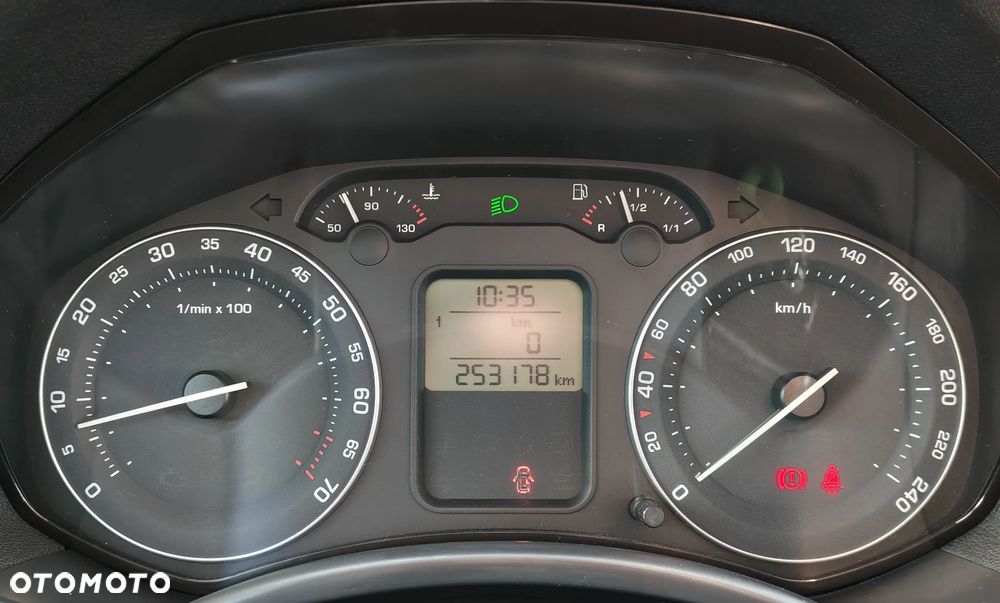 Skoda Octavia 1.6 FSI Classic - 9