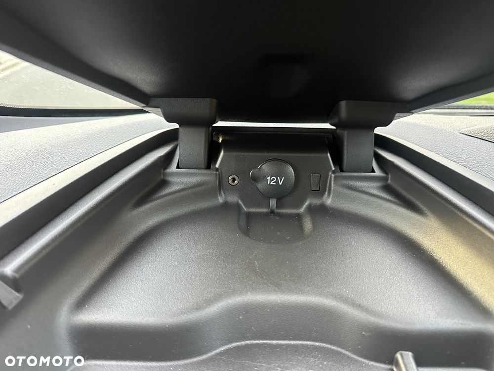 Ford Transit Custom 310 L2H1 Limited - 32