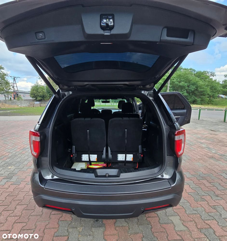 Ford Explorer - 15