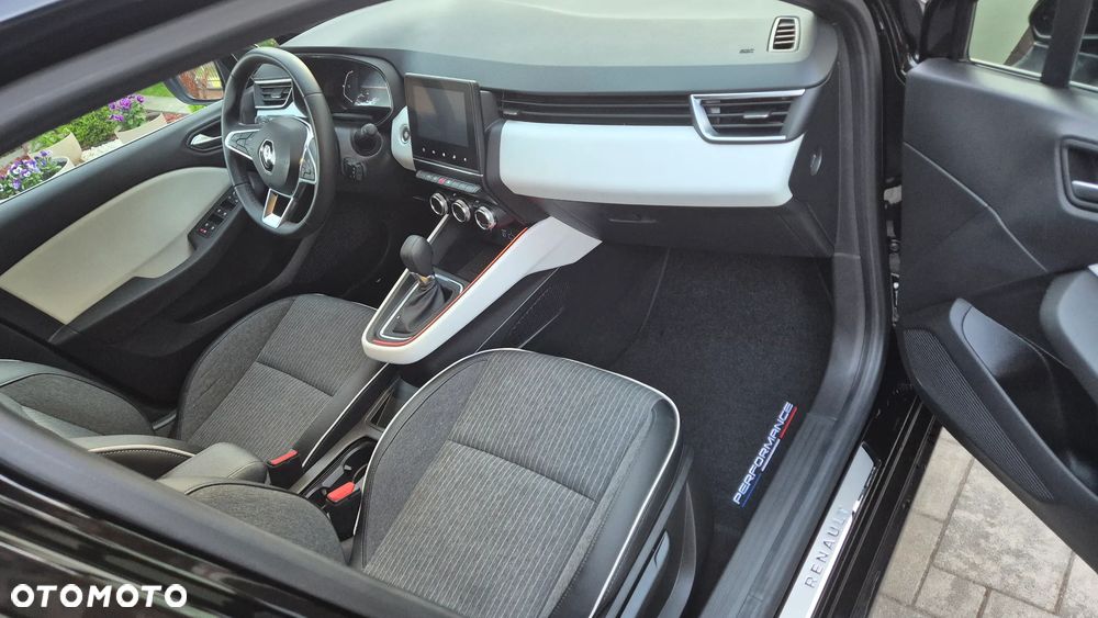 Renault Clio 1.6 E-TECH Techno - 14