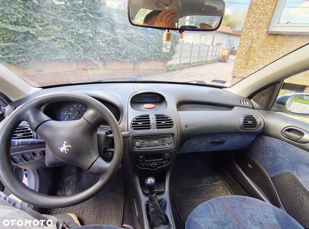 Peugeot 206 - 8