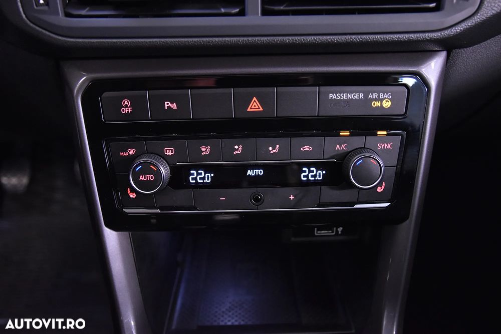 Volkswagen T-Cross - 17