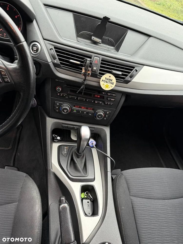 BMW X1 xDrive18d - 13