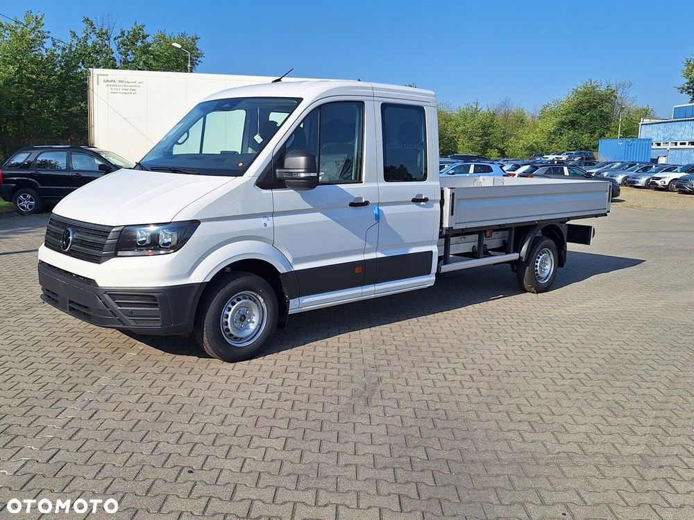 Volkswagen Crafter 35 Skrzyniowy z podwójną kabiną silnik: 2,0 l EU6 SCR 140 KM / skrzynia biegów: Przedni napęd manualna 6-biegowa rozstaw osi: 4490 mm - 12